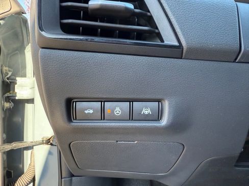 New 2026 Nissan Sentra SR w/ SR Premium Package image 24