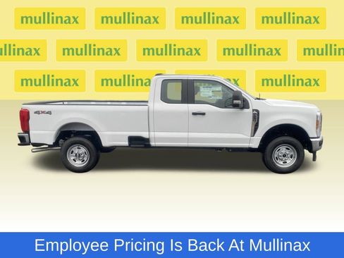 New 2026 Ford F250 XL w/ XL Chrome Package AWD/4WD image 2