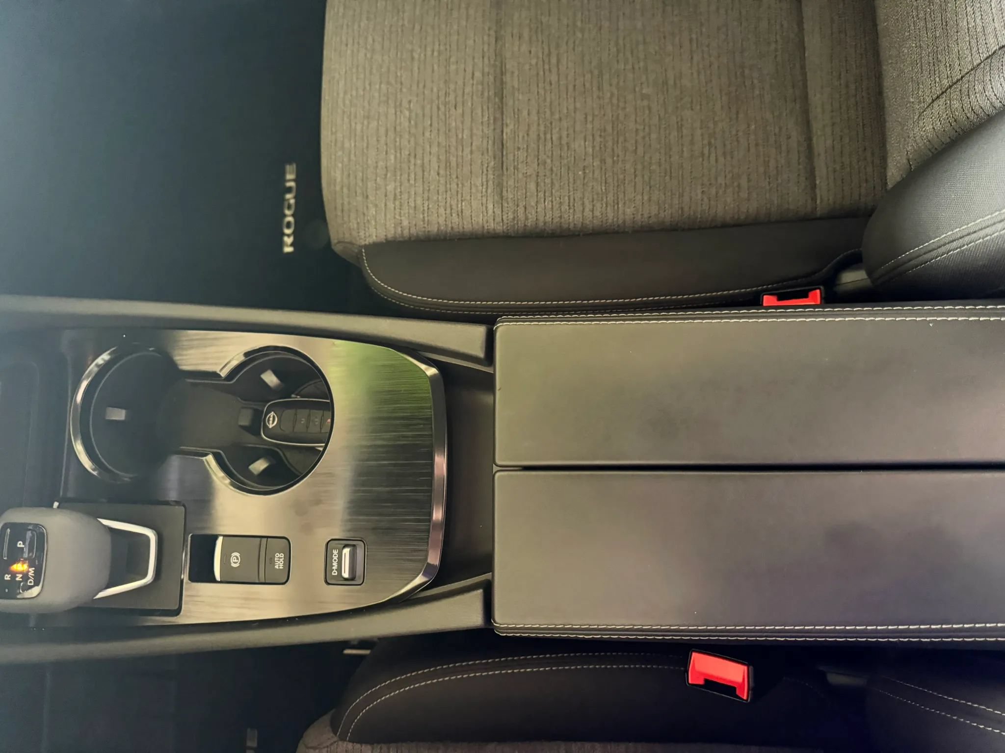 Used 2023 Nissan Rogue SV FWD image 14