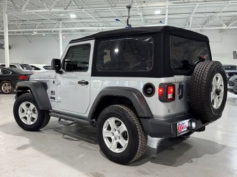 Used 2022 Jeep Wrangler Sport S image 16