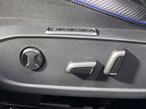 Used 2023 Volkswagen Golf R AWD/4WD image 26