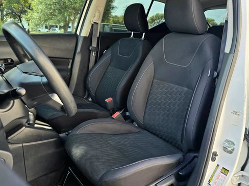 Used 2021 Nissan Kicks S FWD image 18