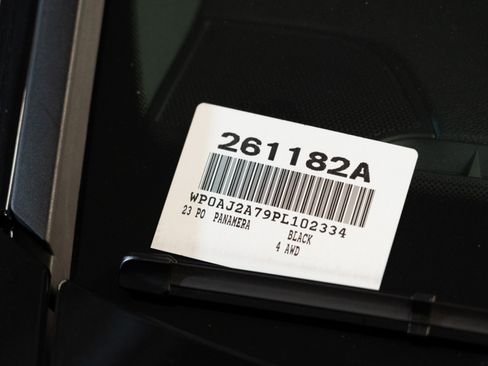 Certified 2023 Porsche Panamera 4 Platinum Edition AWD/4WD image 28