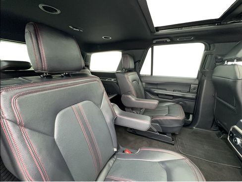 Used 2023 Ford Expedition Limited RWD image 30