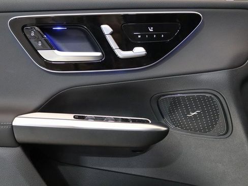 Certified 2025 Mercedes-Benz GLC 300 4MATIC image 3