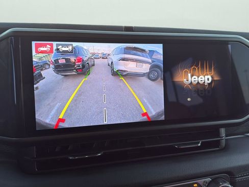 Used 2024 Jeep Wrangler Unlimited Rubicon 392 image 19