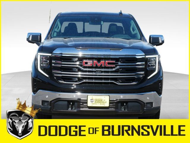 Used 2025 GMC Sierra 1500 SLT w/ SLT Premium Plus Package AWD/4WD image 2