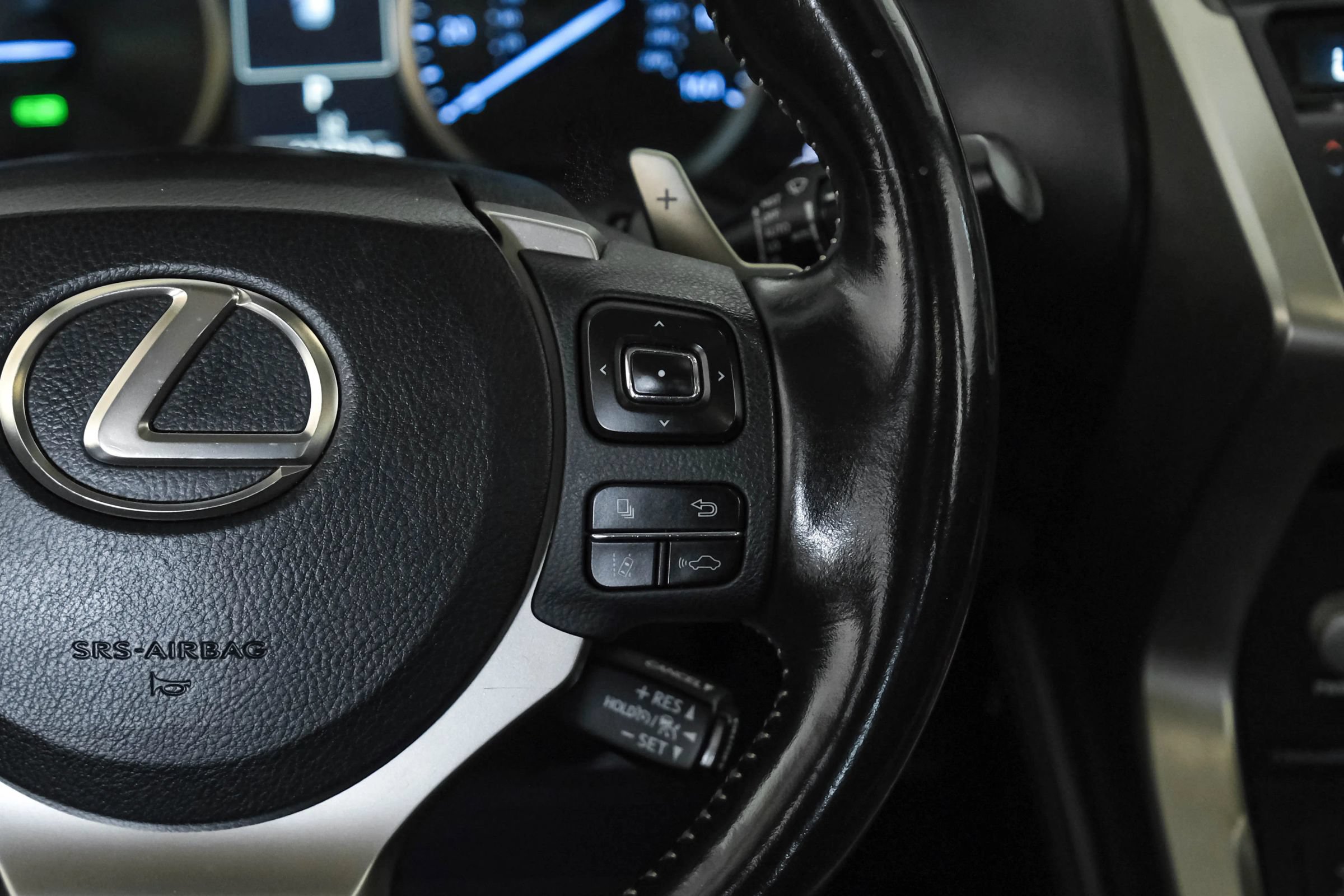 Used 2018 Lexus NX 300h AWD w/ Luxury Package image 15