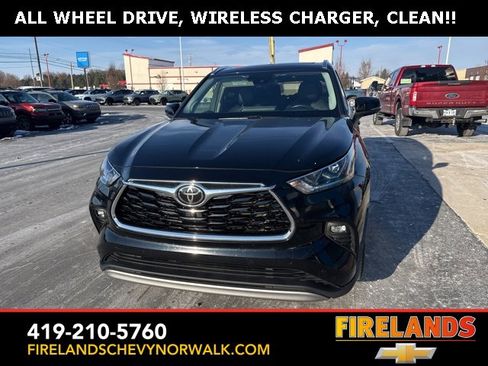 Used 2021 Toyota Highlander Platinum image 3