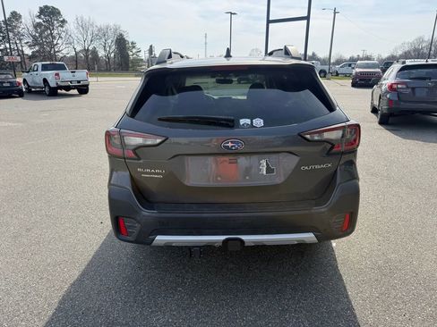 Used 2021 Subaru Outback Limited w/ Popular Package #2 image 7