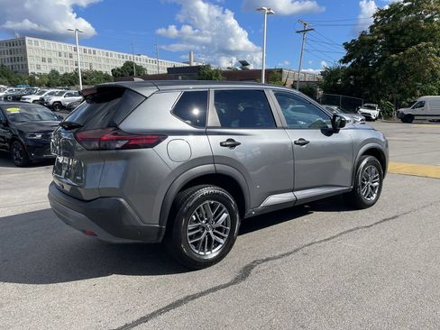 Used 2023 Nissan Rogue S AWD/4WD image 8