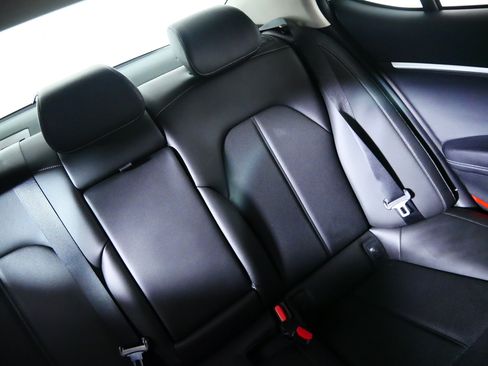 Certified 2026 Genesis G70 2.5T AWD/4WD image 14