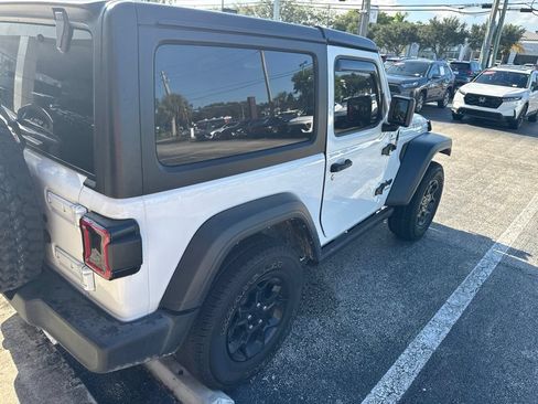 Used 2023 Jeep Wrangler Sport AWD/4WD image 13