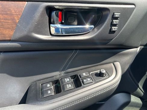 Used 2019 Subaru Outback 2.5i Limited AWD/4WD image 14