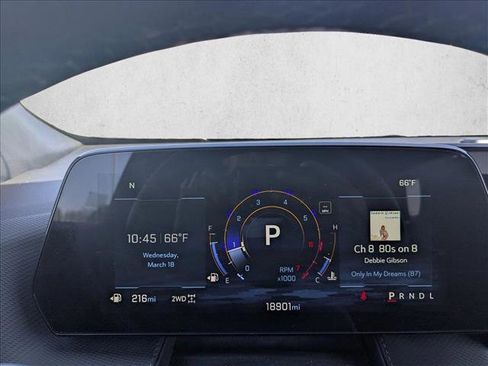 Used 2025 Chevrolet Equinox LT image 11