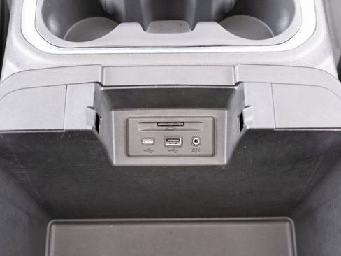 Used 2023 Chevrolet Silverado 3500 High Country image 8