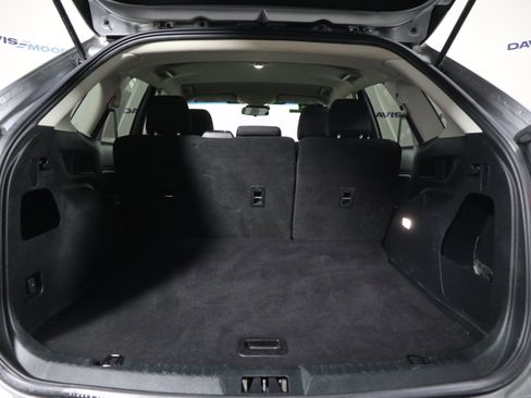 Used 2020 Ford Edge SE FWD image 8