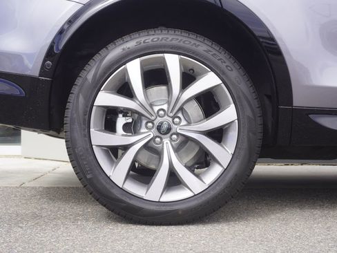 New 2026 Land Rover Discovery Sport Landmark AWD/4WD image 34