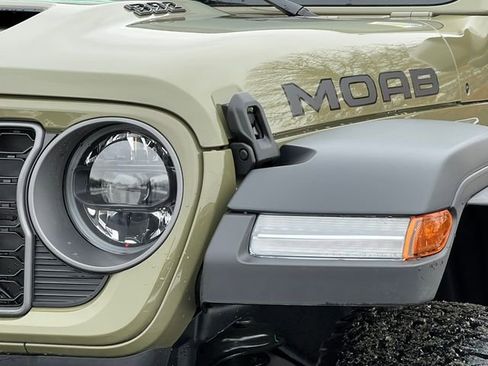New 2026 Jeep Wrangler Unlimited Rubicon 392 w/ Quick Order Package 27X Moab AWD/4WD image 14