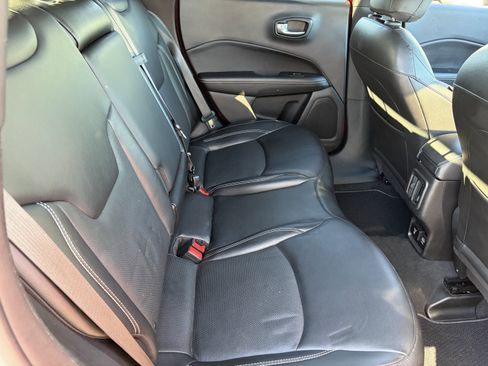 Used 2021 Jeep Compass Latitude AWD/4WD image 12