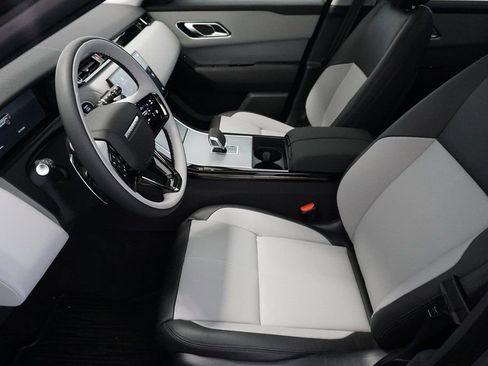 Used 2025 Land Rover Range Rover Velar S image 19
