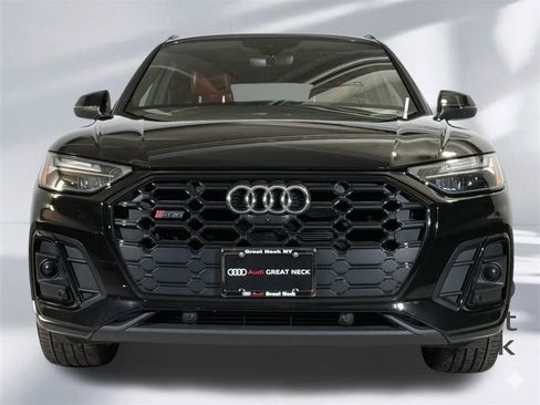Used 2023 Audi SQ5 Premium Plus w/ Premium Plus Package image 24
