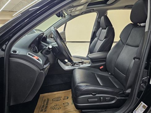 Used 2018 Acura TLX w/ Technology Package FWD image 17