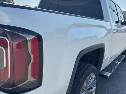 Used 2018 GMC Sierra 1500 SLT AWD/4WD image 9