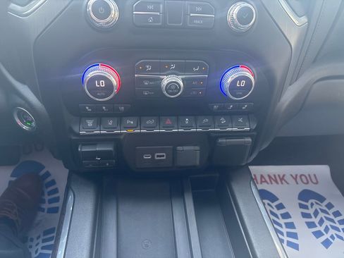 Used 2021 GMC Sierra 2500 Denali w/ Denali Ultimate Package AWD/4WD image 24