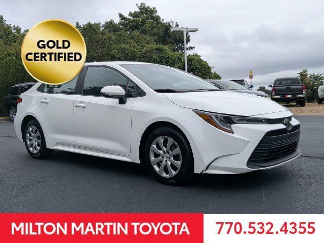 Used 2024 Toyota Corolla LE FWD image 2