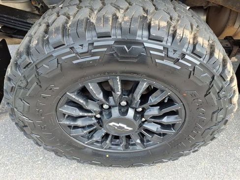Used 2022 Chevrolet Silverado 2500 LT w/ All Star Edition AWD/4WD image 7