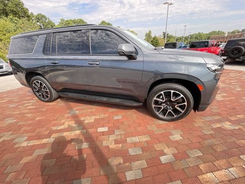 Used 2021 Chevrolet Suburban RST w/ Luxury Package RWD image 37