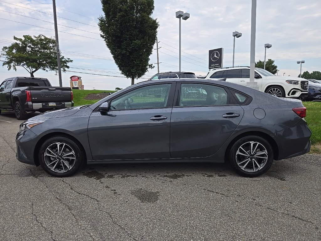 Used 2023 Kia Forte LXS FWD image 7