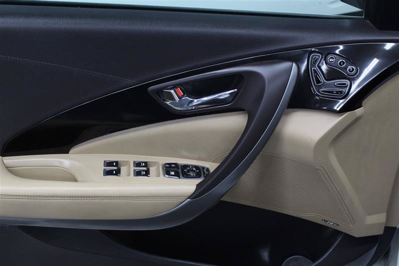 Used 2017 Hyundai Azera Limited FWD image 15