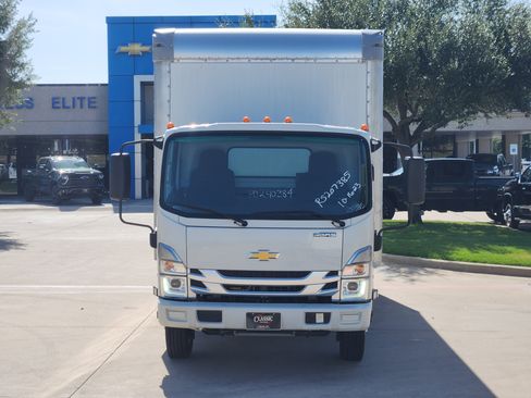 New 2024 Chevrolet Low Cab Forward image 9