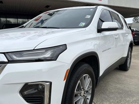 Used 2023 Chevrolet Traverse LT image 5