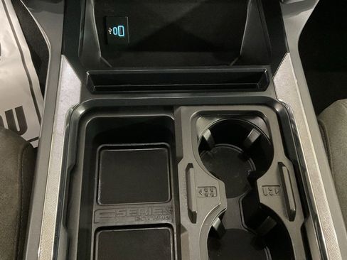 Used 2024 Ford F250 XLT w/ FX4 Off-Road Package image 19