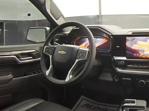 Used 2024 Chevrolet Silverado 1500 LTZ AWD/4WD image 19