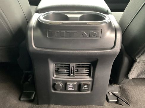 Used 2019 Nissan Titan SV w/ SV Convenience Package image 37