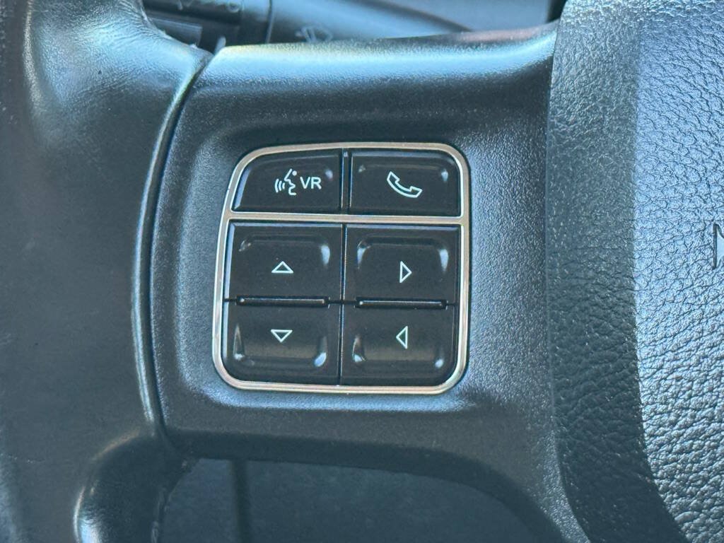 Used 2016 RAM 1500 Big Horn RWD image 11