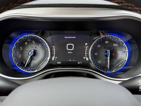 New 2026 Chrysler Pacifica Pinnacle image 27