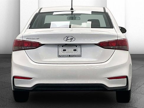 Used 2022 Hyundai Accent SE image 3