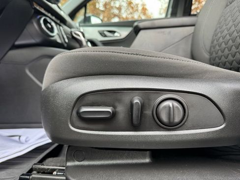 Used 2020 Chevrolet Blazer LT FWD image 23