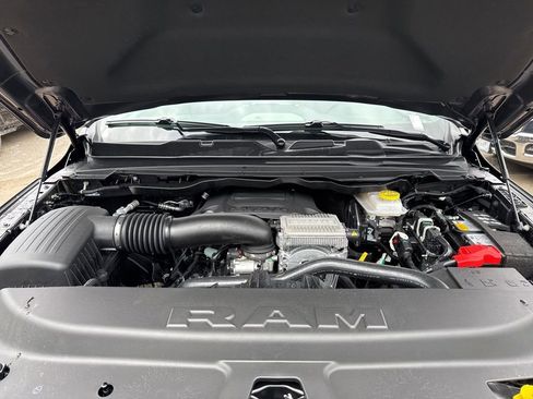 New 2026 RAM 1500 Laramie AWD/4WD image 34
