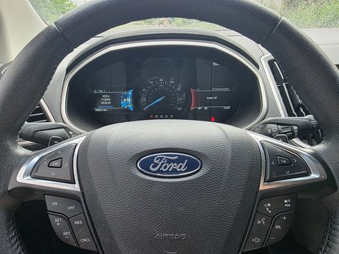 Used 2018 Ford Edge SEL w/ Equipment Group 201A FWD image 11