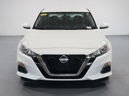 Used 2020 Nissan Altima 2.5 S FWD image 2