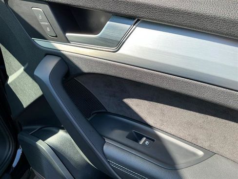 Used 2019 Audi SQ5 Prestige w/ Prestige Package AWD/4WD image 35