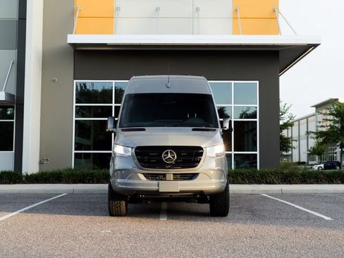 Used 2019 Mercedes-Benz Sprinter 4x4 170 image 6