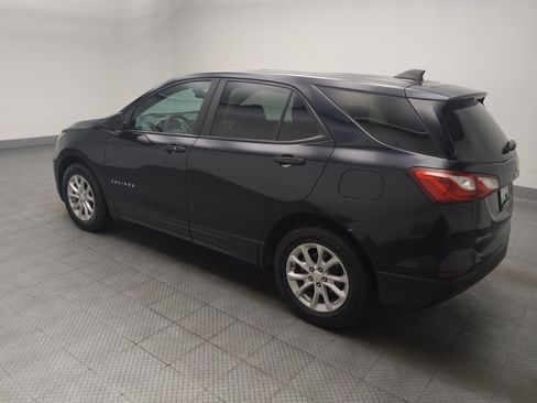 Used 2021 Chevrolet Equinox LS w/ LS Convenience Package FWD image 3
