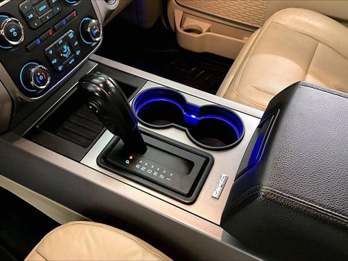 Used 2015 Ford Expedition EL XLT w/ Equipment Group 202A image 17